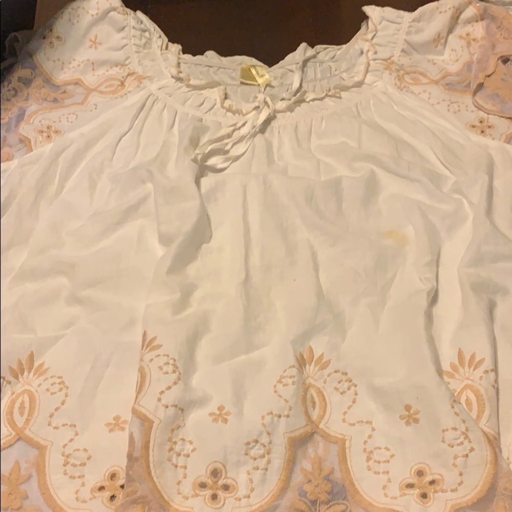 Super cute dress shirt